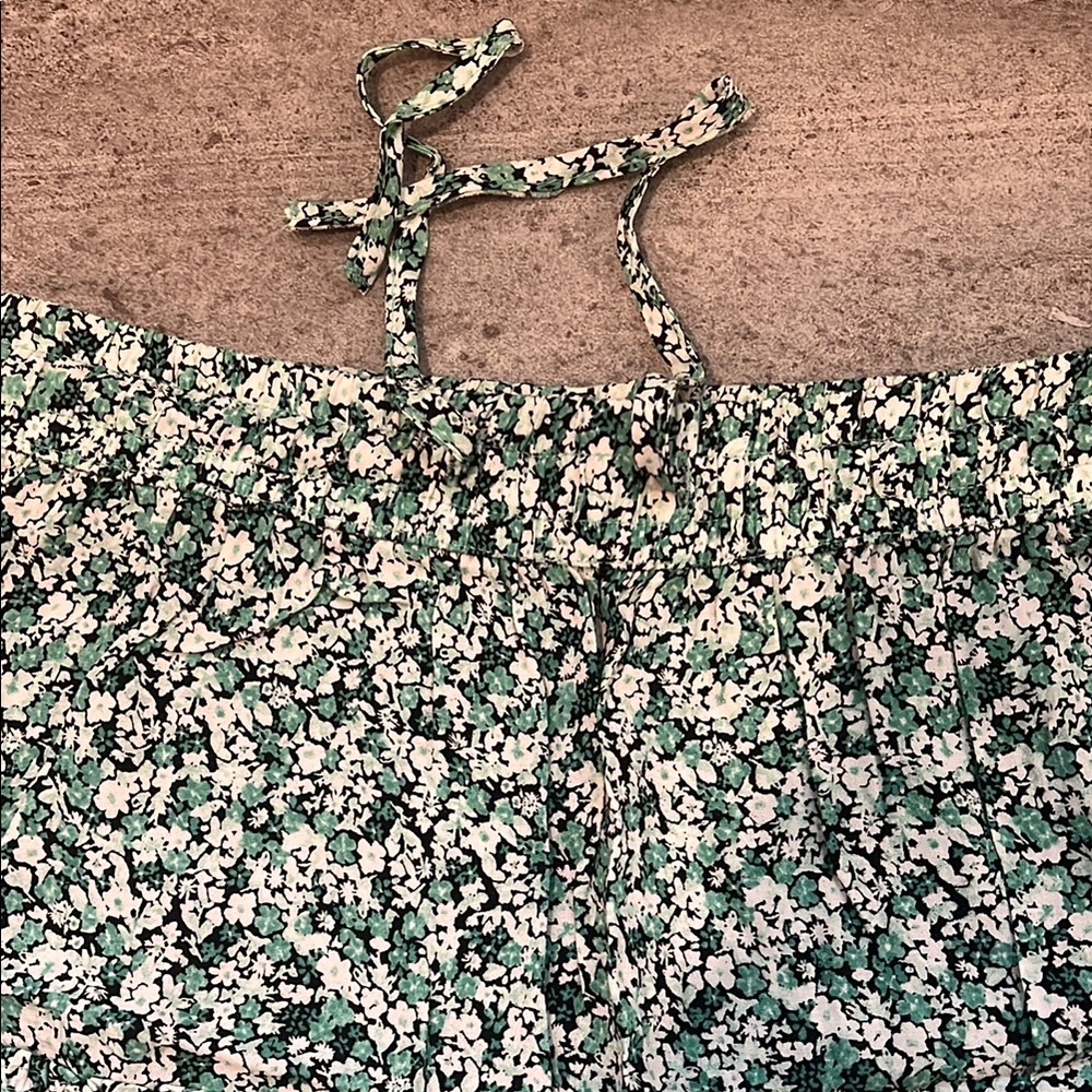 Zara green and white floral mini skirt - Picture 2 of 6